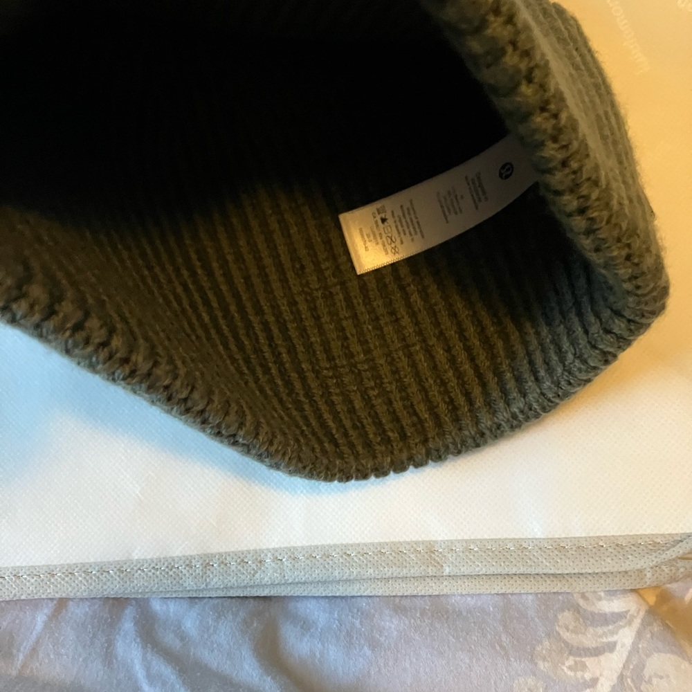 NWT Lululemon Ribbed Merino Wool-Blend Knit Beanie, S/M, Heathered Carob Brown - Picture 4 of 4